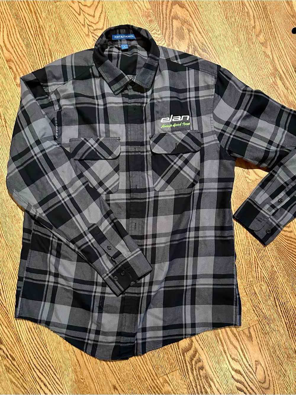 Elan (ski) Men's Black & Gray Plaid flannel Button-Down Shirt with Logo